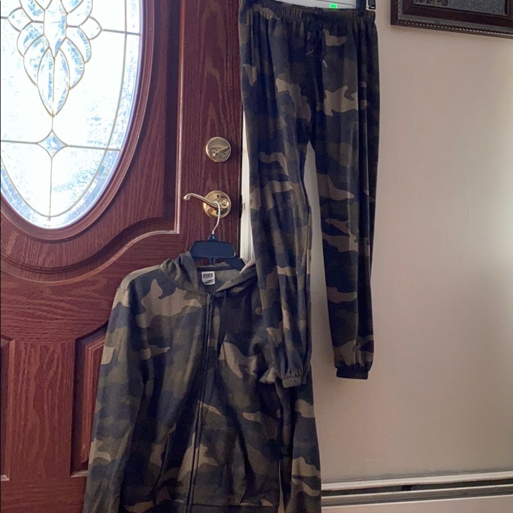 PINK Camo Everyday Lounge Sweatsuit